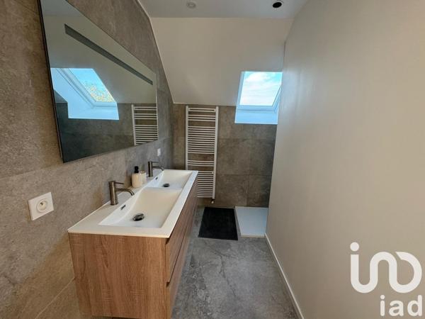 Maison rustique 5 pièces de 200 m² à Tinténiac (35190)