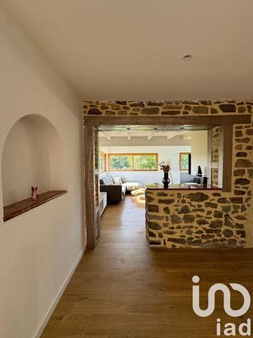 Maison rustique 5 pièces de 200 m² à Tinténiac (35190)