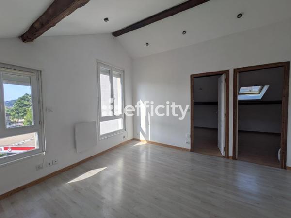Appartement
         1 pièce
        - 48 m² Exclusivité 165 000 € *