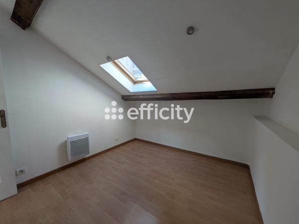 Appartement
         1 pièce
        - 48 m² Exclusivité 165 000 € *