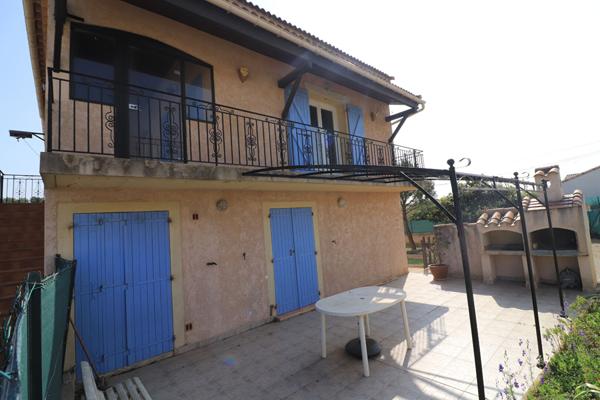 Villa 4 faces R+1 8pièces 170 m2, Garage, Parking, jardin, Piscine!!