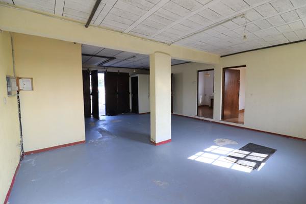 Villa 4 faces R+1 8pièces 170 m2, Garage, Parking, jardin, Piscine!!