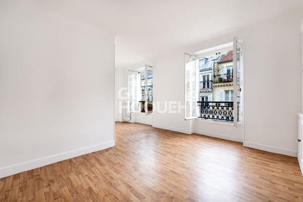 Beau 3 pièces - Nouvelle Athènes Paris 09