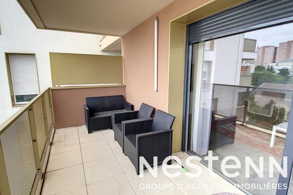 Appartement T4 Traversant Moderne et Recent - 3 chambres - Secteur Nouveau Terraillon - BRON 69500