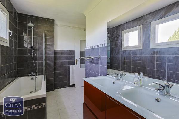 Appartement à vendre 3 pièces 65.47m² Pau (64000)