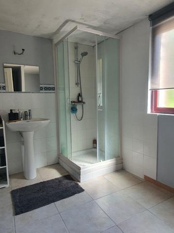 LONGÈRE RÉNOVÉE À VENDRE À SEIGY