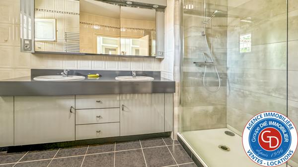 Lanton (33138) Villa de plain-pied avec 3 chambres et garage