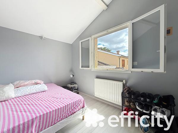 Maison
         6 pièces
        - 156 m² Exclusivité 360 000 € *