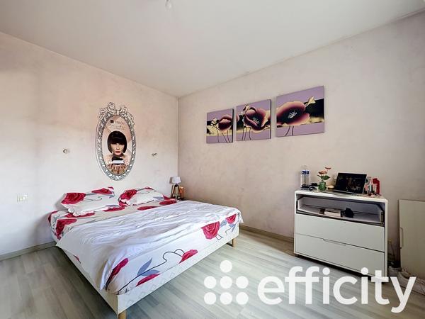 Maison
         6 pièces
        - 156 m² Exclusivité 360 000 € *