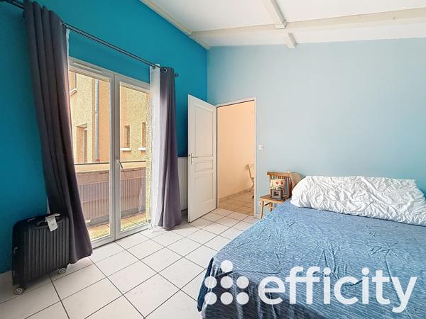 Maison
         6 pièces
        - 156 m² Exclusivité 360 000 € *