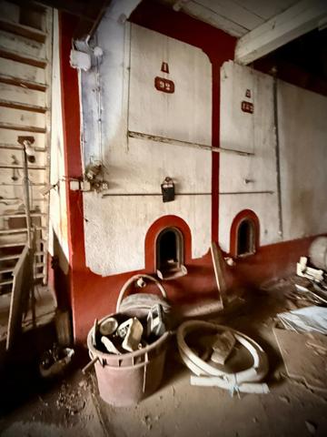 Immeuble à renover à vendre MONTLAUR (11) 282m2 environ avec terrain