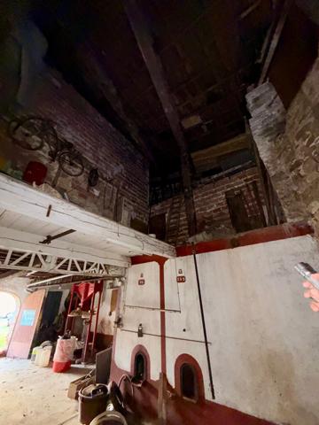 Immeuble à renover à vendre MONTLAUR (11) 282m2 environ avec terrain