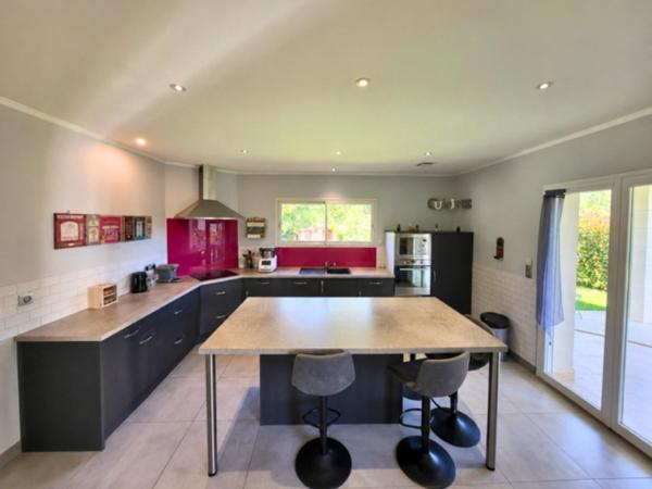 Maison de 130 m2 avec double garage dans secteur proche du Golf à Montauban