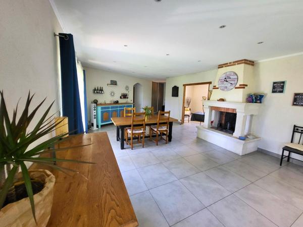 Maison de 130 m2 avec double garage dans secteur proche du Golf à Montauban