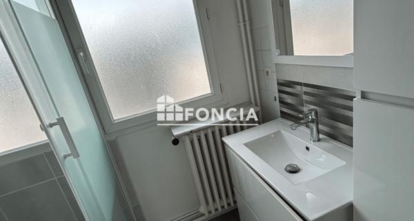 Location Appartement meublé 3 pièces 60 m² - Saint-étienne 42100