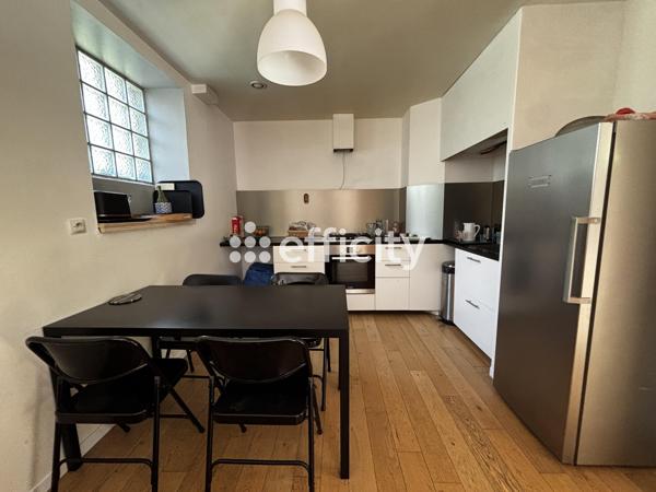 Maison
         5 pièces
        - 120 m²