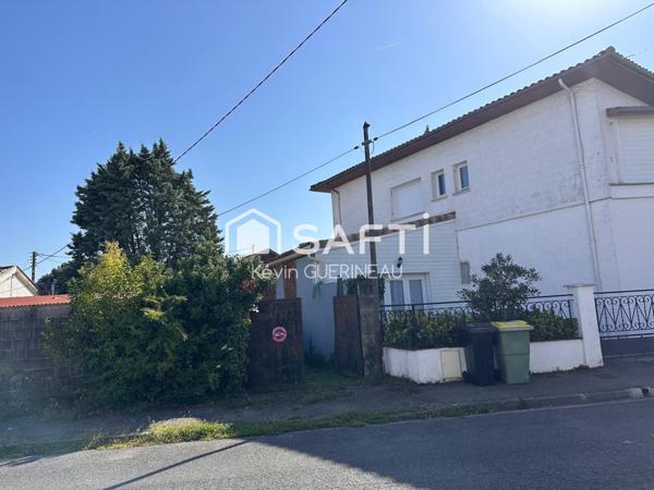 Maison d'environ 50m2 sur parcelle construclible de 330m2