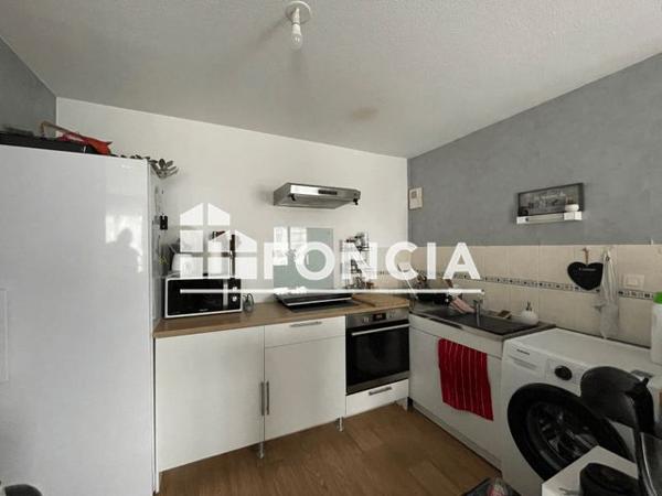 Location Appartement 2 pièces 52.41 m² - 44 RUE PASTEUR LUTHER KING La Roche Sur Yon 85000