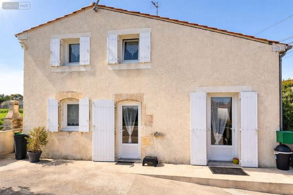 Maison à vendre à Jonzac en Charente-Maritime (17500), ref : 1909