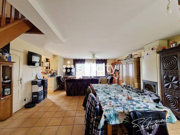 Maison
         6 pièces
        - 150 m² Exclusivité