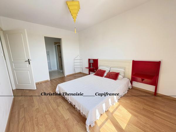 VILLA D'EXCEPTION Pièces spacieuses, 4 chambres, 3 salles de bains, 3 wc, Piscine privée COEX (85)