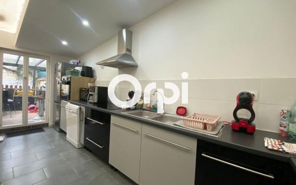 Maison à vendre    5 pièces • 121 m2 Roubaix