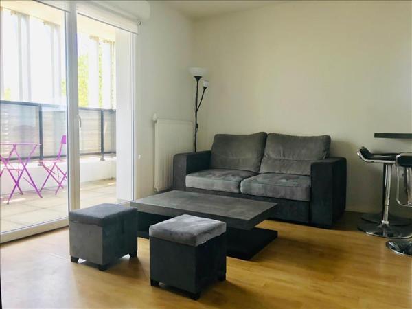 Appartement à louer 694 € CC CENON 2 p 42 m² DPE C