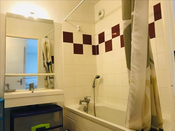 Appartement à louer 694 € CC CENON 2 p 42 m² DPE C