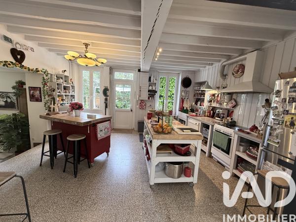Maison à vendre 7 pièces 203 m² Montholon