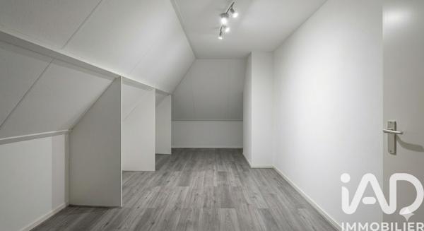 Maison à vendre 7 pièces 203 m² Montholon