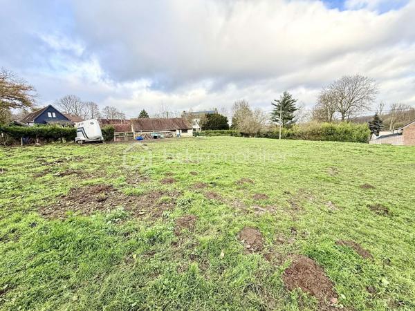 Terrain de 1 002 m²