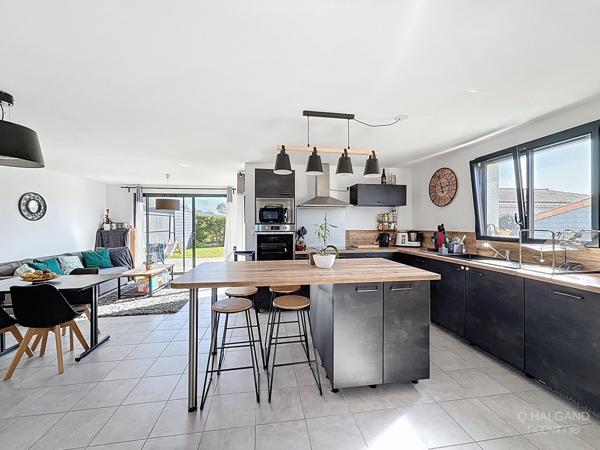 Récente - 3 chambres - commerces et mer à pied