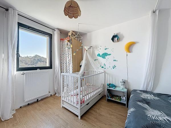 Récente - 3 chambres - commerces et mer à pied