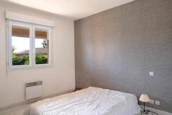 Maison plain-pied - 3ch. - Garage - Jardin - Piscine