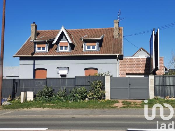 Maison 10 pièces de 180 m² à Sains-en-Gohelle (62114)