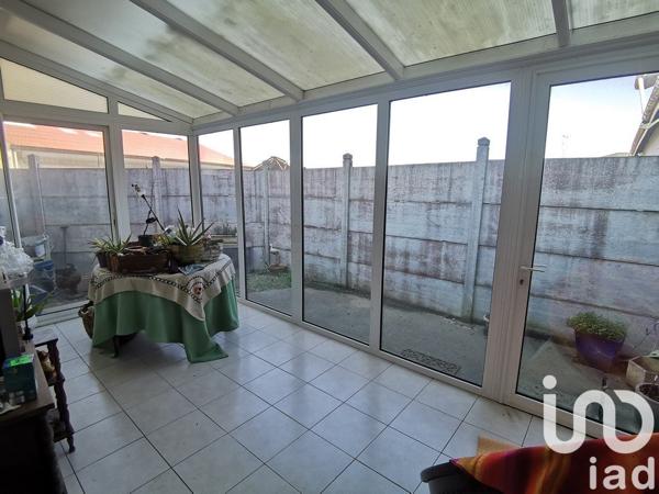 Maison 10 pièces de 180 m² à Sains-en-Gohelle (62114)