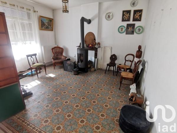 Maison 10 pièces de 180 m² à Sains-en-Gohelle (62114)