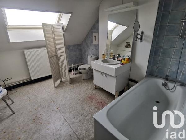 Maison 10 pièces de 180 m² à Sains-en-Gohelle (62114)