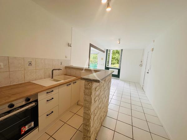 Immeuble de caractère sur la Rive Gauche de Saintes 9 pièce(s) 230 m2