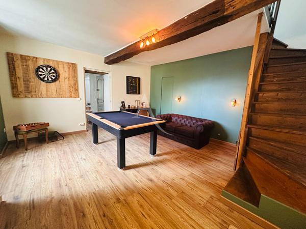 Immeuble de caractère sur la Rive Gauche de Saintes 9 pièce(s) 230 m2