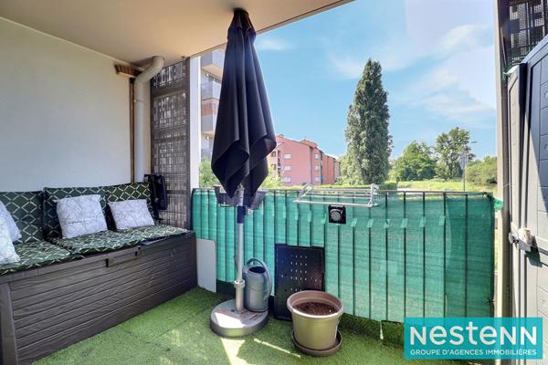 Appartement de type 4 de 78m² avec balcon et stationnement situé à Villeurbanne