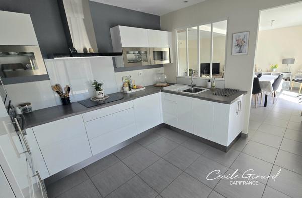 Exclusivité ! Maison à vendre 5 pièces SAUVIAN (34) piscine, garage, sans vis à vie, proche de la mer