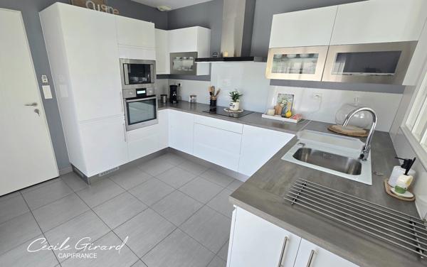 Exclusivité ! Maison à vendre 5 pièces SAUVIAN (34) piscine, garage, sans vis à vie, proche de la mer