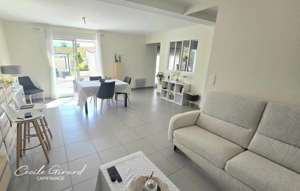 Exclusivité ! Maison à vendre 5 pièces SAUVIAN (34) piscine, garage, sans vis à vie, proche de la mer