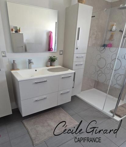 Exclusivité ! Maison à vendre 5 pièces SAUVIAN (34) piscine, garage, sans vis à vie, proche de la mer