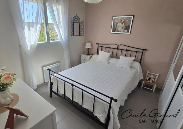 Exclusivité ! Maison à vendre 5 pièces SAUVIAN (34) piscine, garage, sans vis à vie, proche de la mer