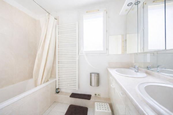 Maison Pontault Combault 6 pièce(s) 104.5 m2
