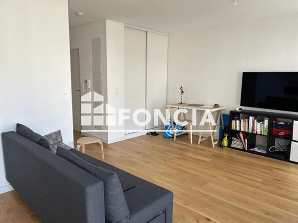 Location Studio 32.9 m² - 225 ET 229 RUE DUPONTREUE Amiens 80000