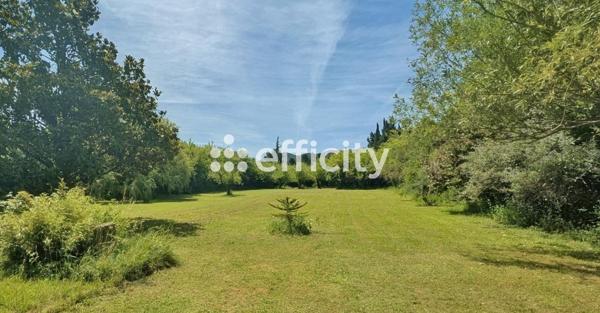 Maison
         3 pièces
        - 93 m² Bien prestige 560 000 € *