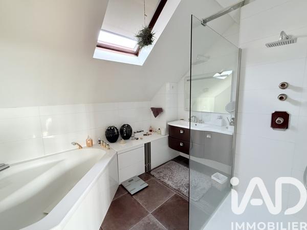 Maison à vendre 6 pièces 167 m² Soisy-sur-Seine